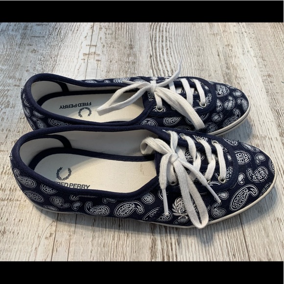 Fred Perry paisley print flats - Picture 9 of 10